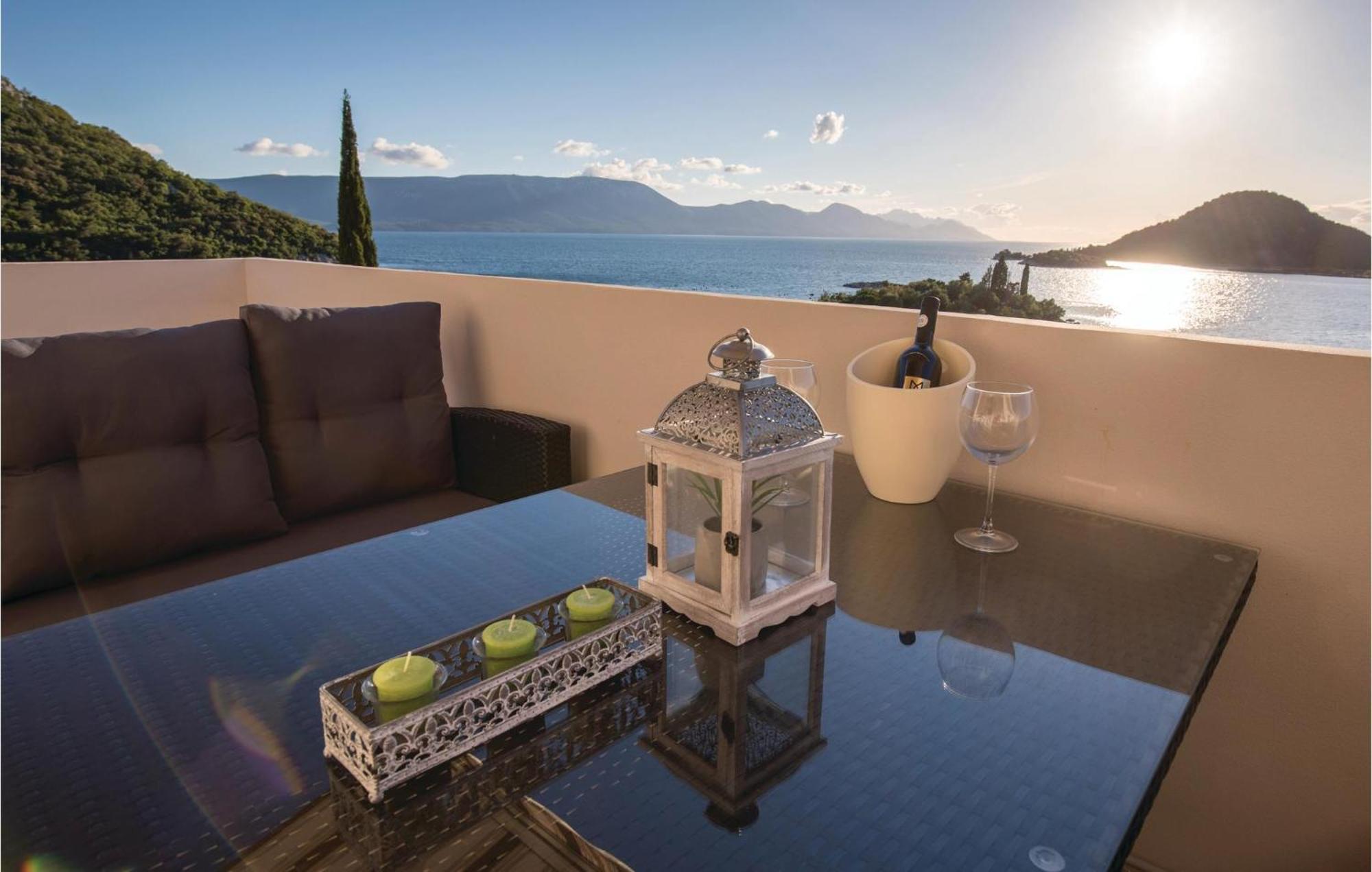 Awesome Apartment In Blace With House Sea View Bagian luar foto