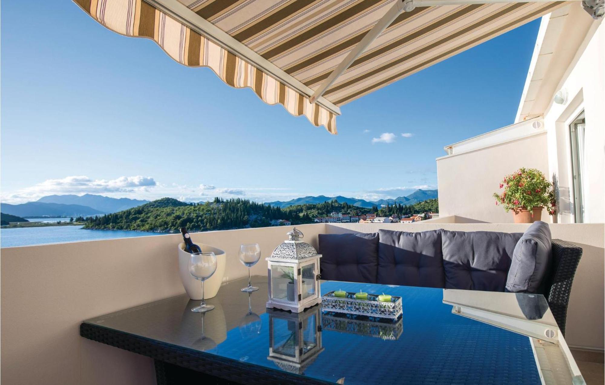 Awesome Apartment In Blace With House Sea View Bagian luar foto