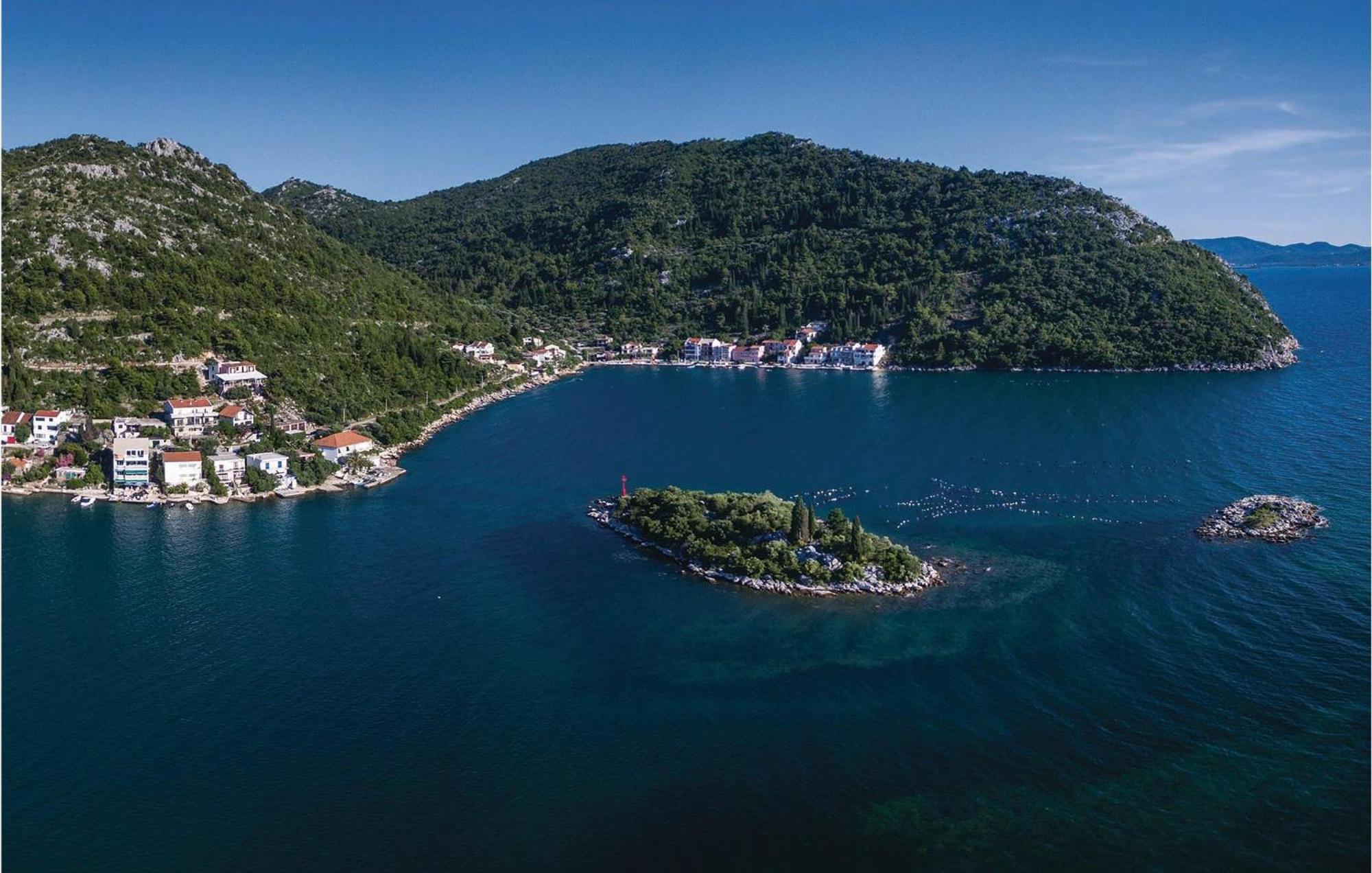 Awesome Apartment In Blace With House Sea View Bagian luar foto